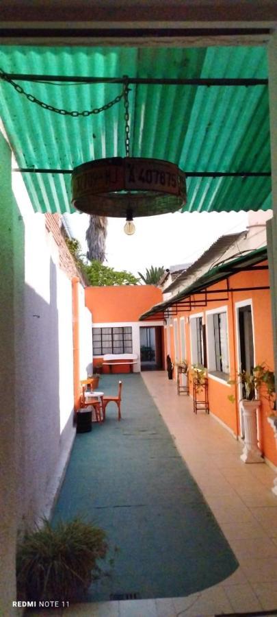 Plaza Hostel Sj 2 Salta Luaran gambar
